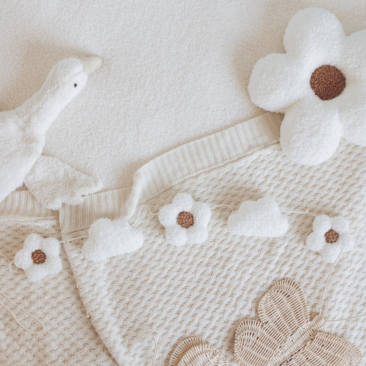 Daisy and Cloud Garland